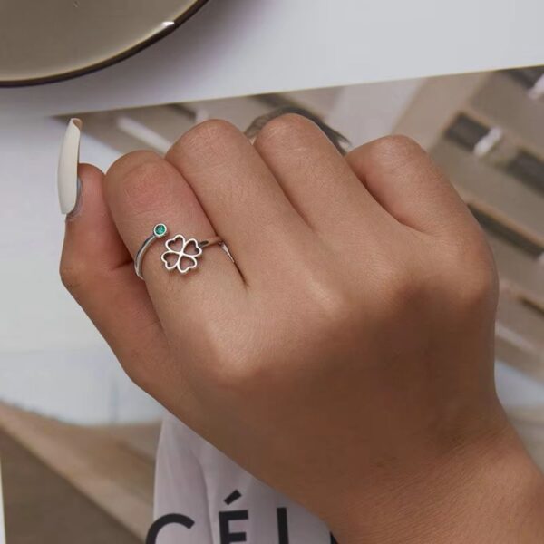 Bague trèfle 4 feuilles argent avec cristal vert