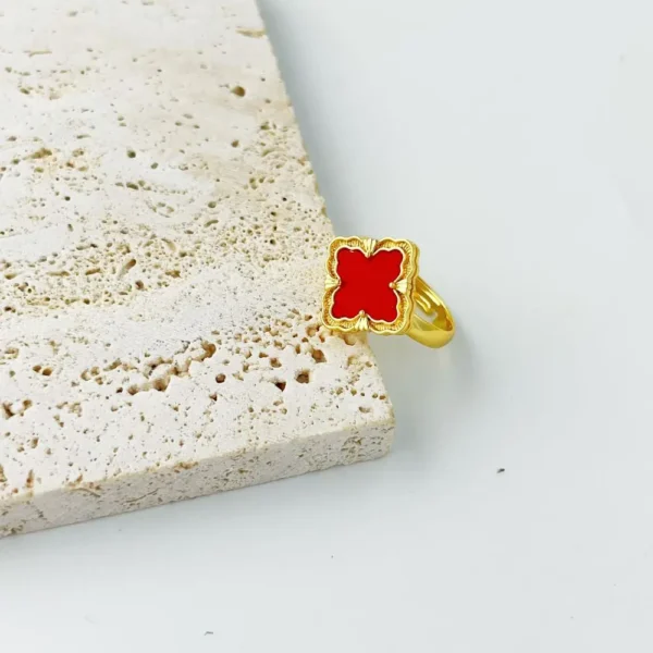 Bague trèfle à 4 feuilles rouge et or luxe
