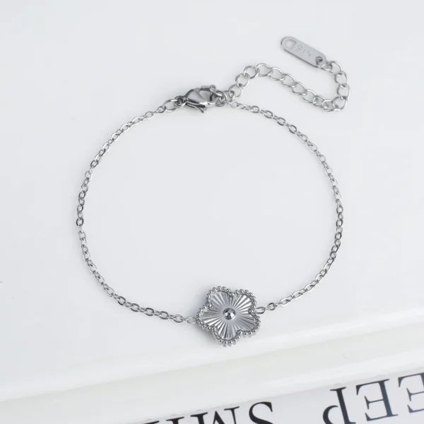 Bracelet trèfle argent simple