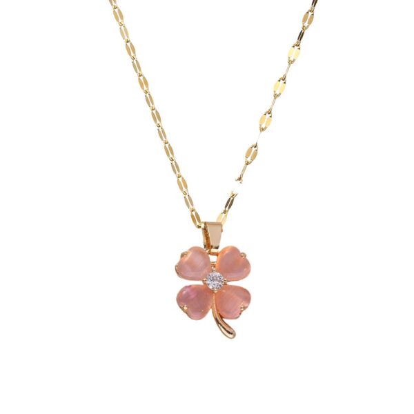 Collier en forme de trèfle à 4 feuilles rose