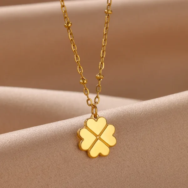 Collier trèfle 4 feuilles dorées fantaisie