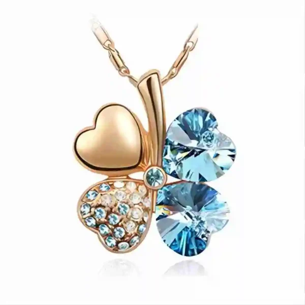 Collier trèfle à 4 feuilles design doré avec cristaux bleus clairs