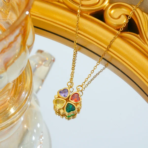 Collier trèfle doré à feuilles multicolores