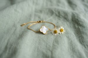 Bracelet trefle marque